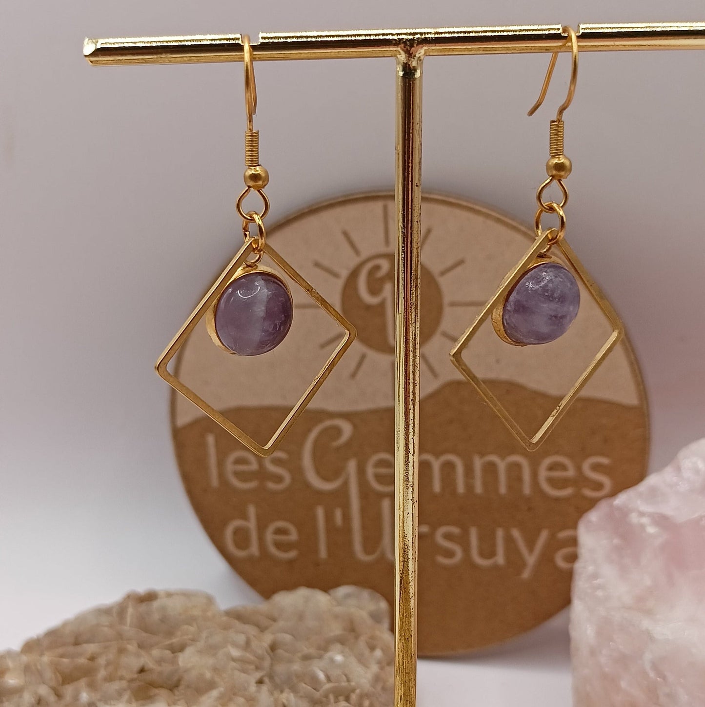 Boucles d’oreilles améthyste dorée – Acier Inoxydable | Les Gemmes de l’Ursuya Les Gemmes de l'Ursuya