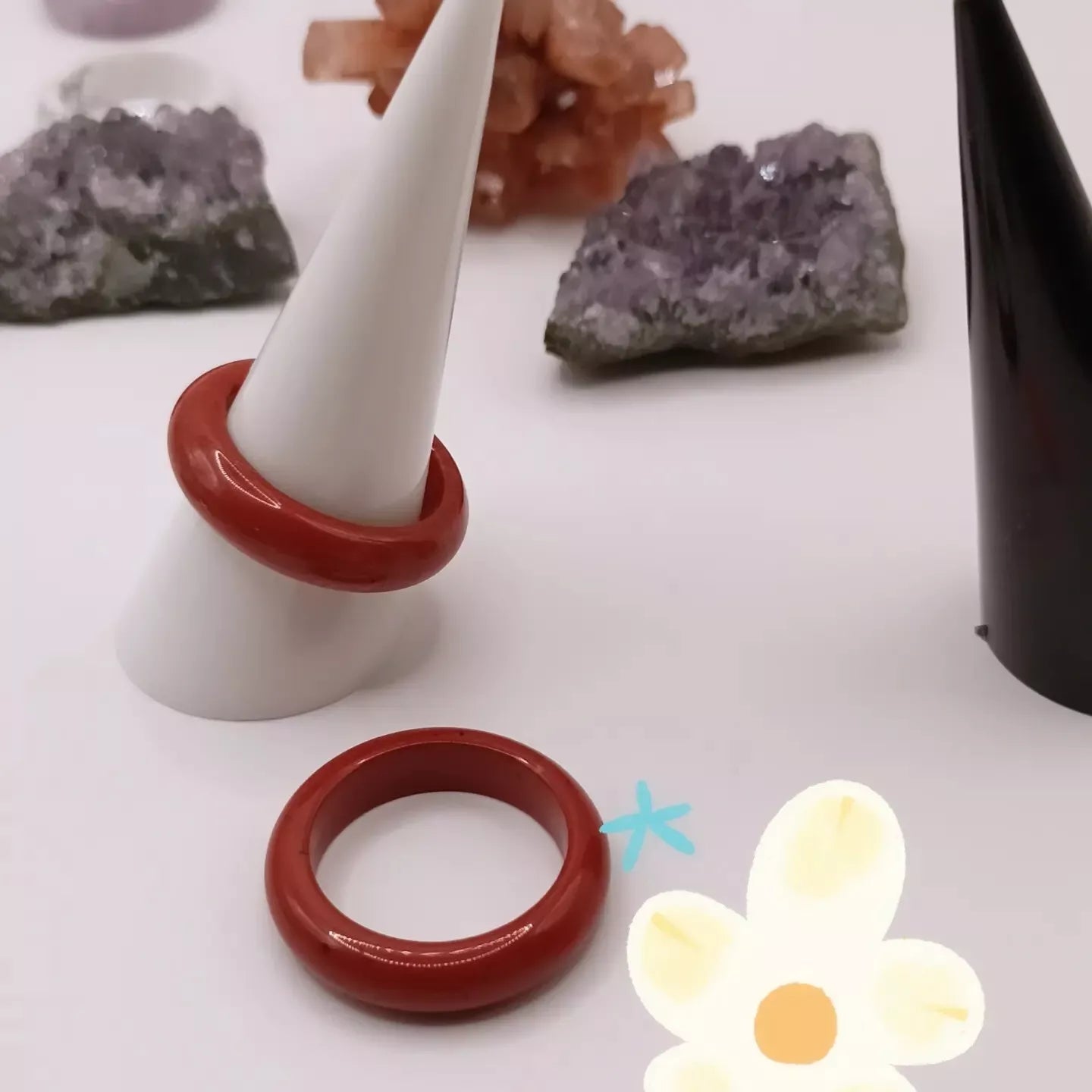 Bague forme d'anneau en pierre naturelle Jaspe rouge T20 Les Gemmes de l'Ursuya