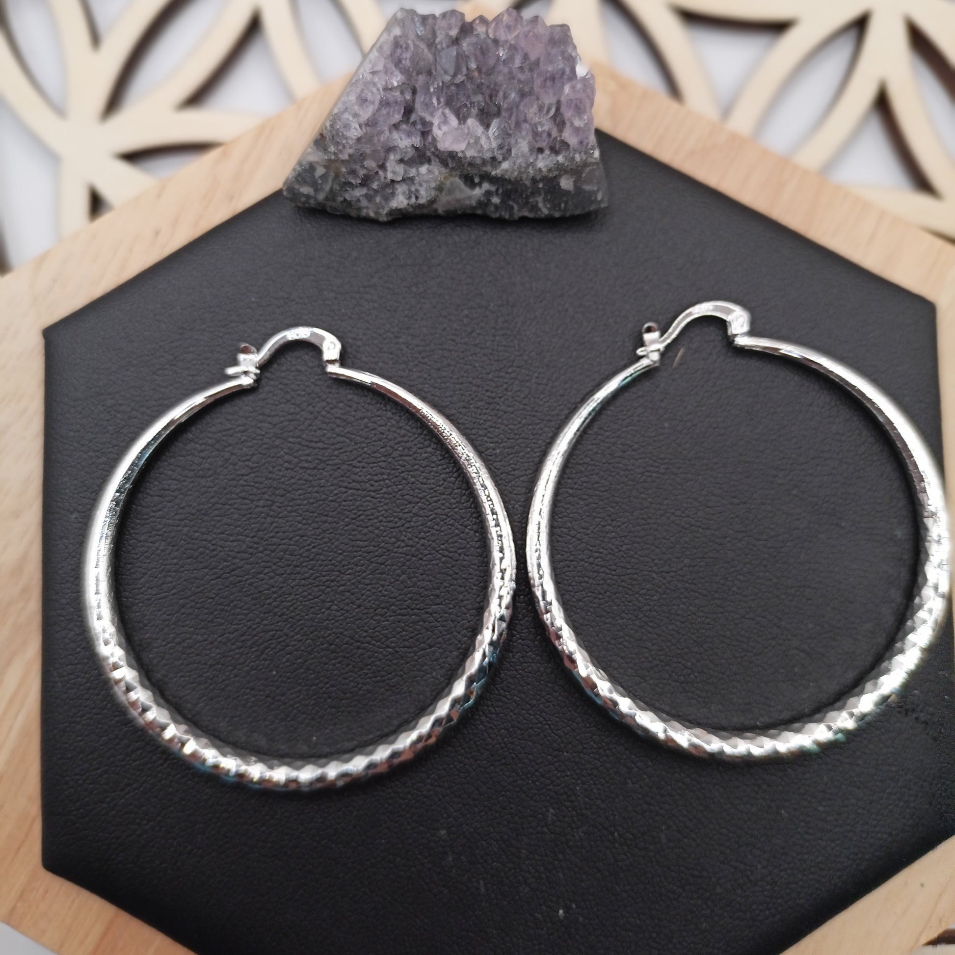 Boucles D'oreilles_ Alliage et argent plaqué Grandes Créoles Légères Les Gemmes de l'Ursuya