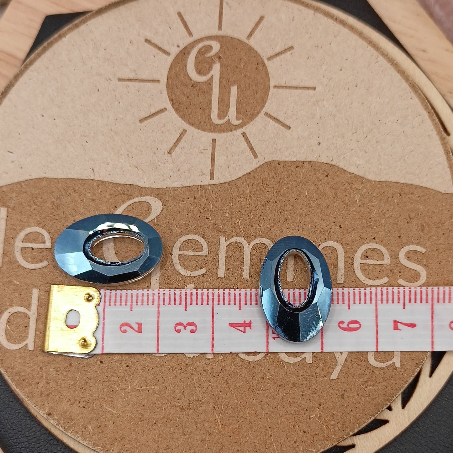 Boucles d'oreilles avec forme originale _ Interchangeables Les Gemmes de l'Ursuya