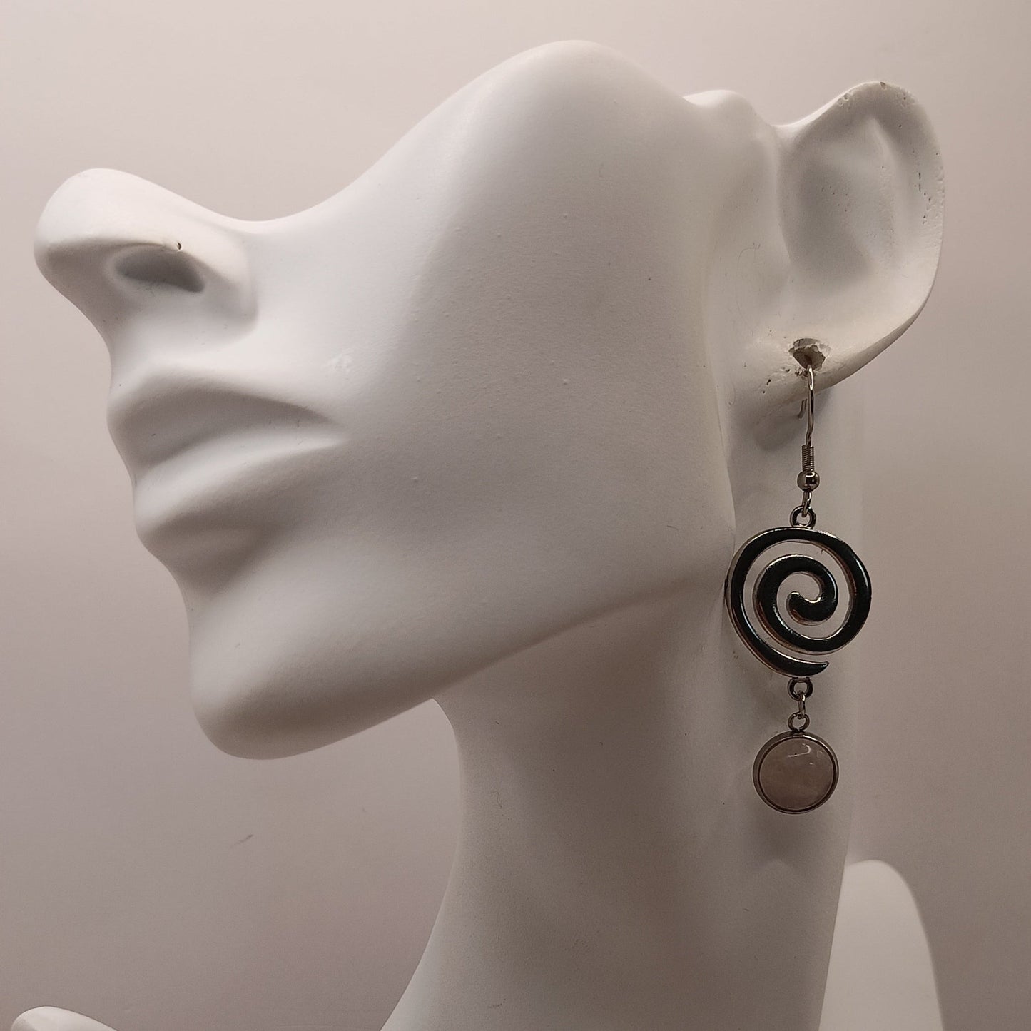 Boucles d’oreilles quartz rose argenté– Acier Inoxydable | Les Gemmes de l’Ursuya Les Gemmes de l'Ursuya