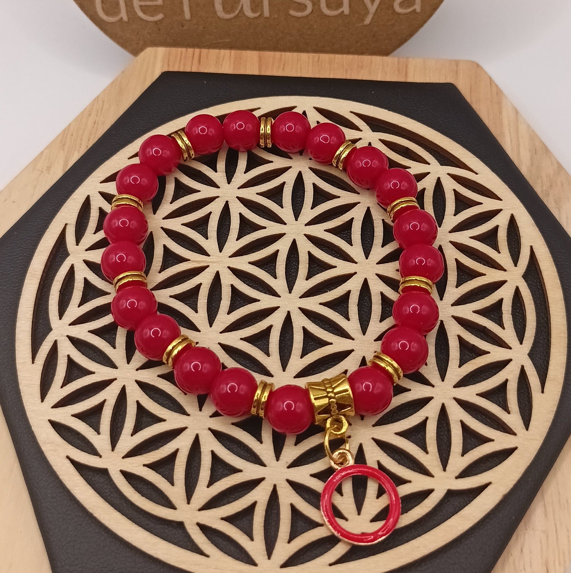 Bracelet en pierre naturelle corail fossile et pendentif Les Gemmes de l'Ursuya