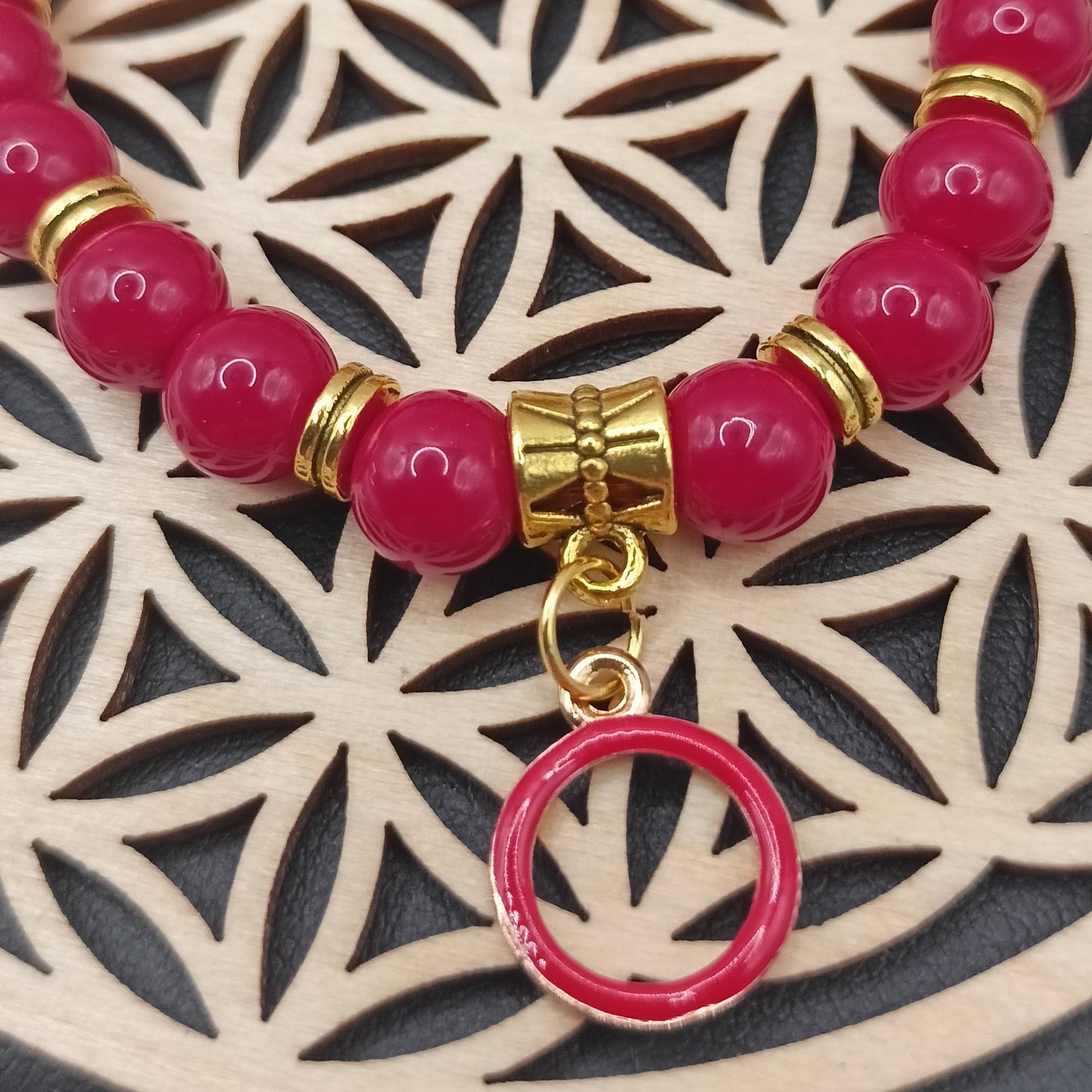 Bracelet en pierre naturelle corail fossile et pendentif Les Gemmes de l'Ursuya