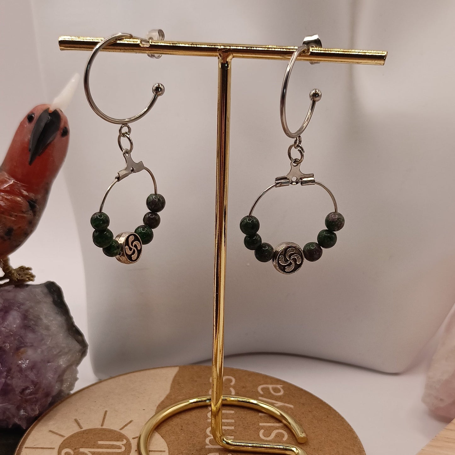 Boucles D'oreilles Fermoirs Argenté Et Zoisite Verte Naturelle Lauburu Basque