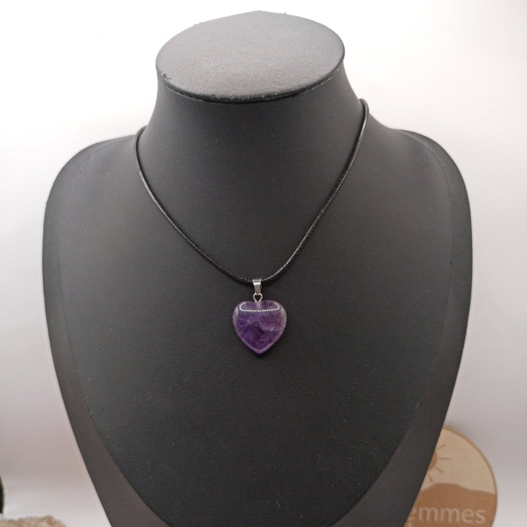 Collier avec Pendentif en pierre naturelle Améthyste Les Gemmes de l'Ursuya
