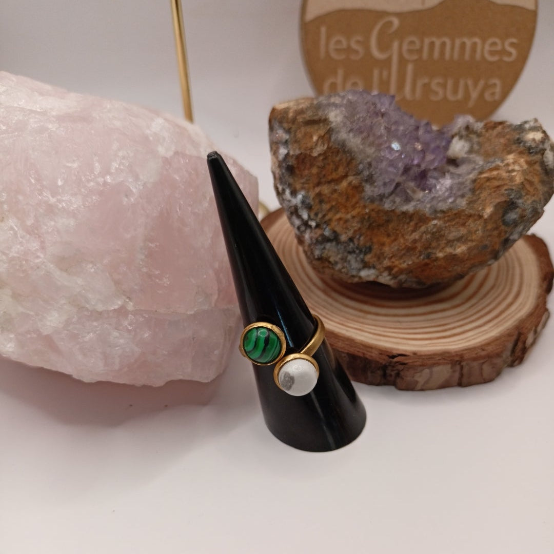 Bague monture ajustable avec pierre holwite et malachite Les Gemmes de l'Ursuya