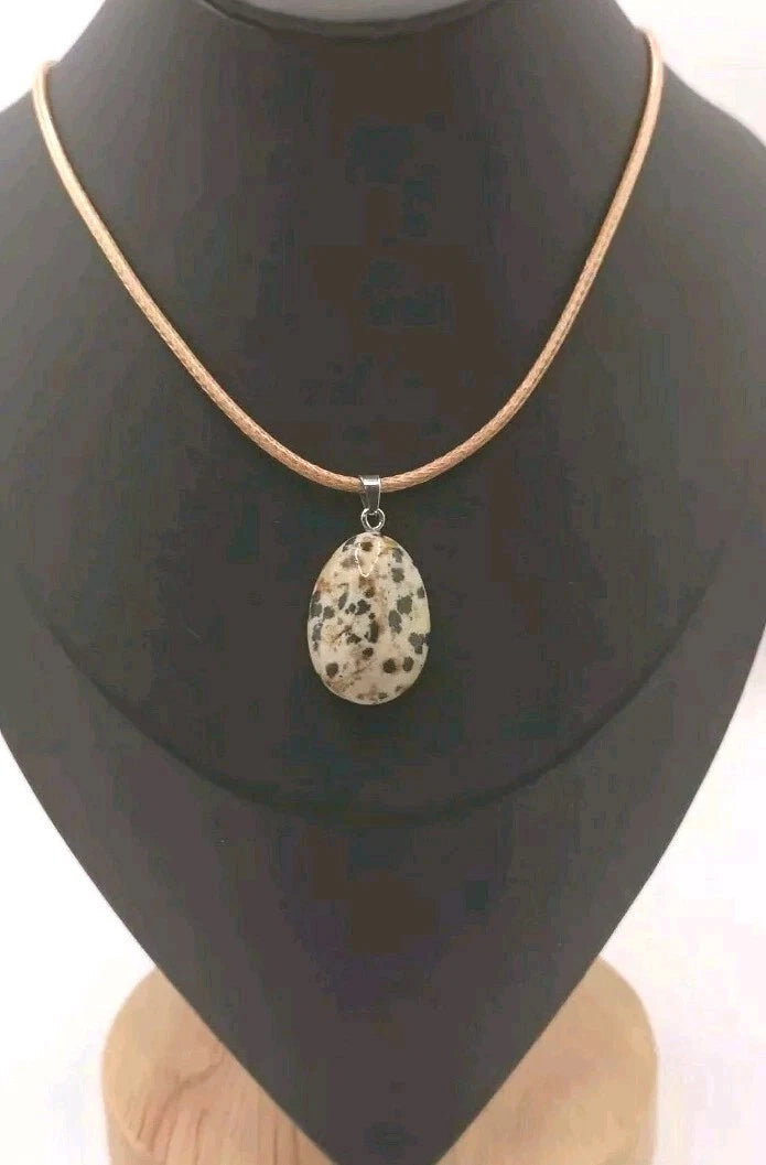Collier pendentif Pierre naturelle Jaspe Dalmatien Les Gemmes de l'Ursuya