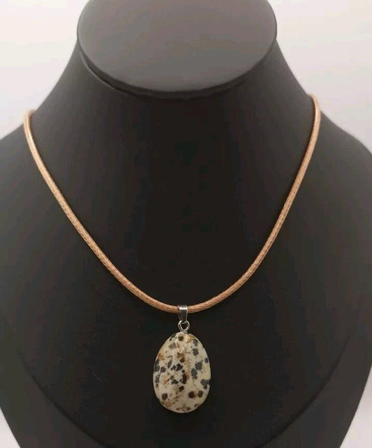 Collier pendentif Pierre naturelle Jaspe Dalmatien Les Gemmes de l'Ursuya