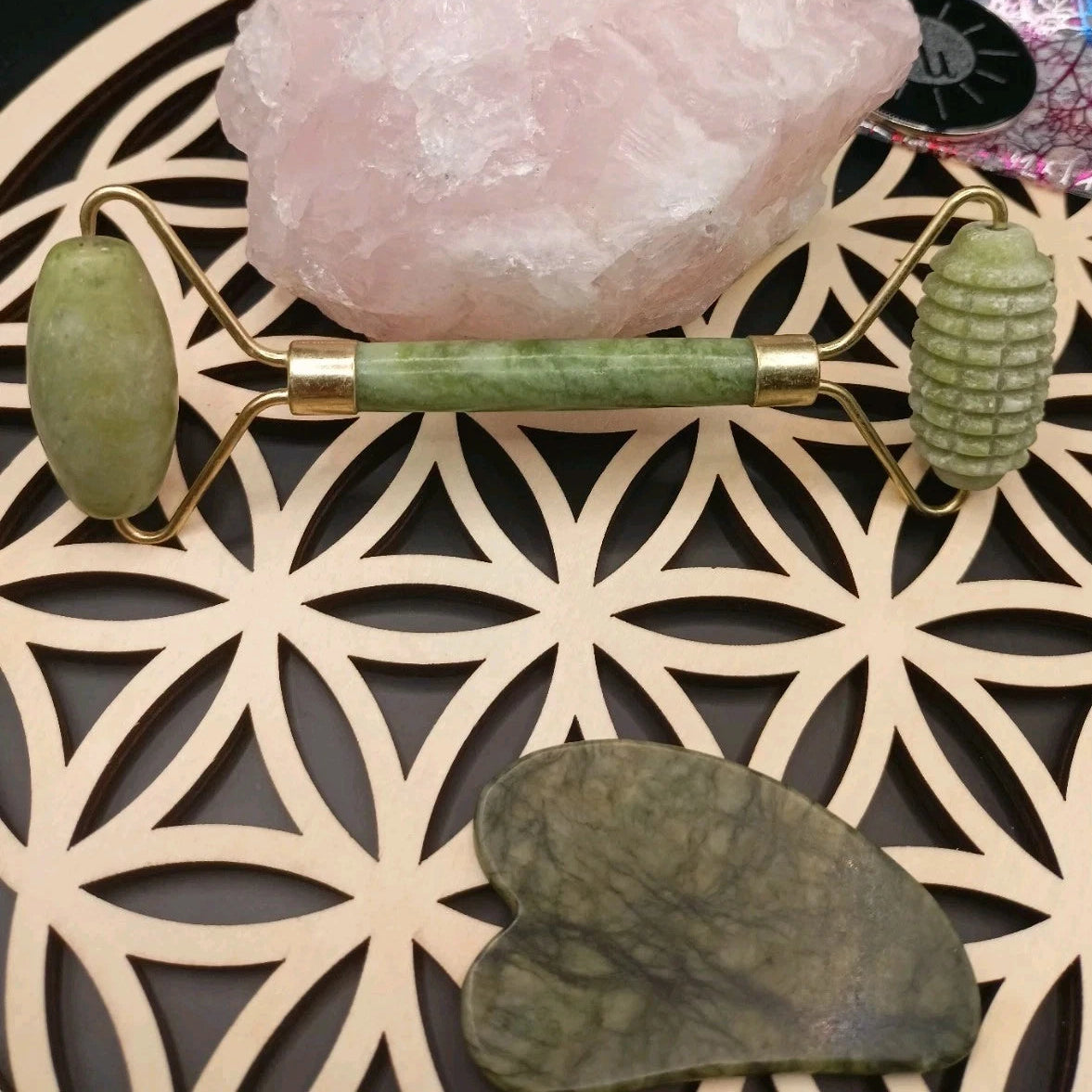 Rouleau de massage pour le visage en pierre Naturelle de jade Vert 2 pièces Les Gemmes de l'Ursuya