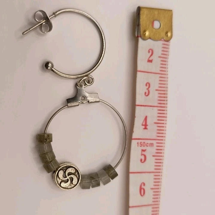 Boucles D'oreilles Pierre Naturelle Labradorite Et Lauburu Croix Basque Les Gemmes de l'Ursuya