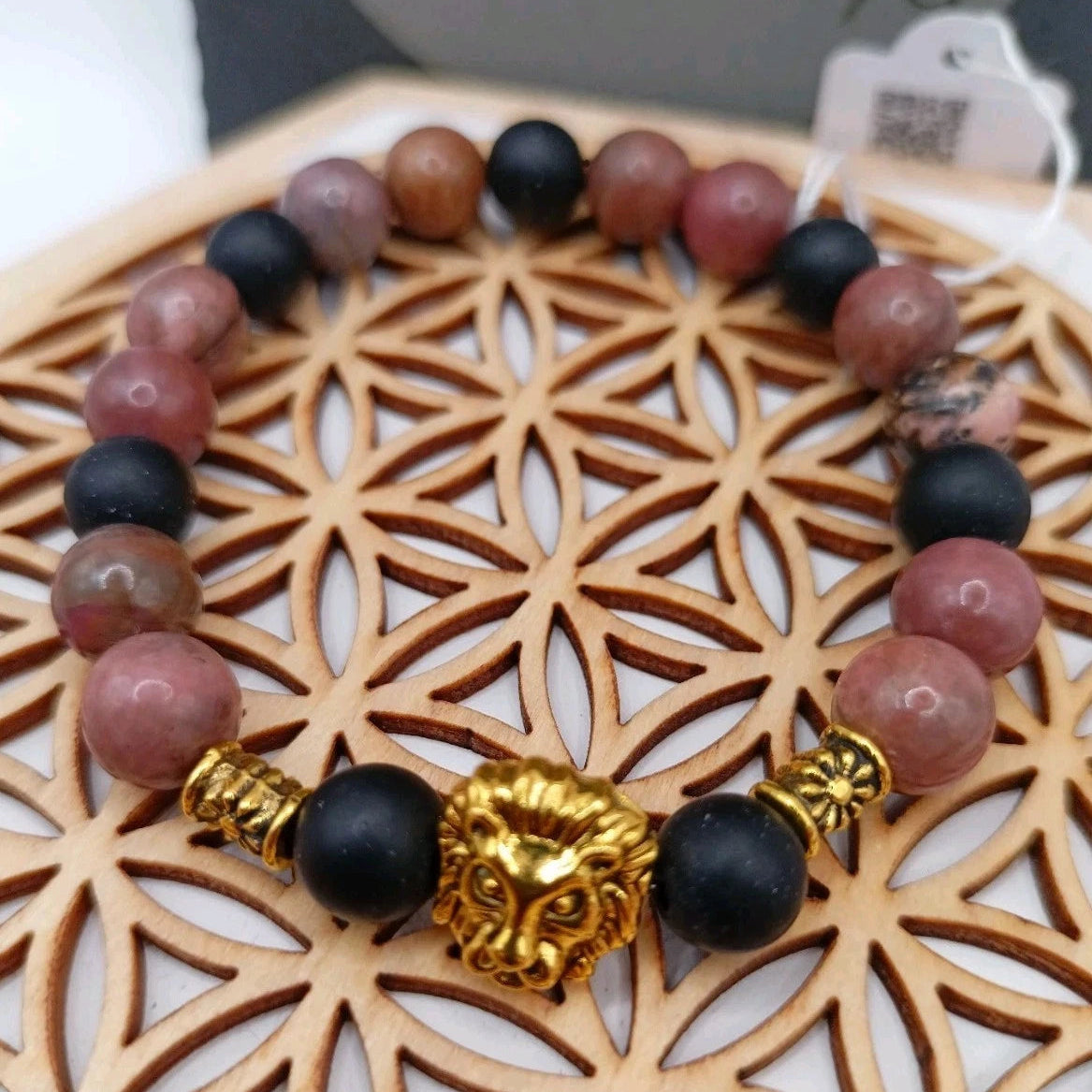 Bracelet Pierres Naturelles Onxy Matte Et Rondohilite Tête De Lion Dorée Les Gemmes de l'Ursuya