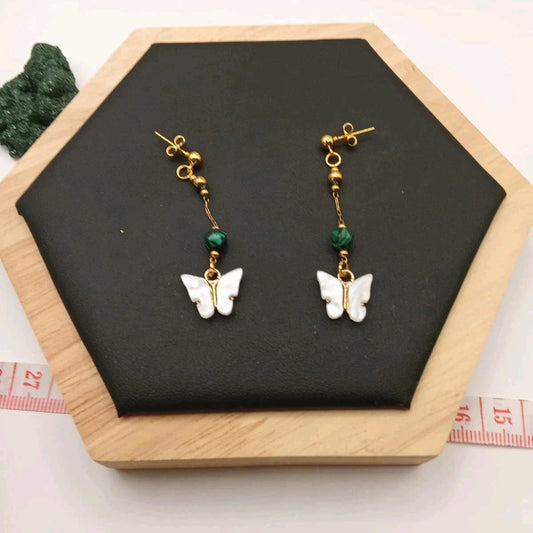 Boucles D'oreilles Dorée Malachite Verte, Papillons Clous