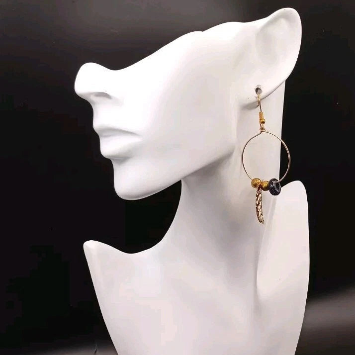 Boucles D'oreilles Et Pierre Du Soleil (En Verre) + Plume Et Perles Dorée Les Gemmes de l'Ursuya