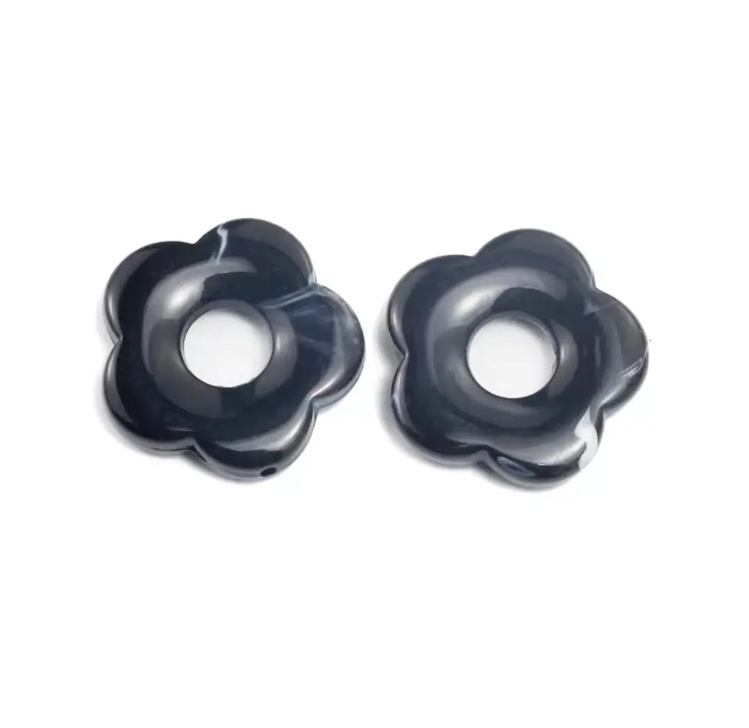Boucles d'oreille avec grande fleurs en résine _ Interchangeables Les Gemmes de l'Ursuya
