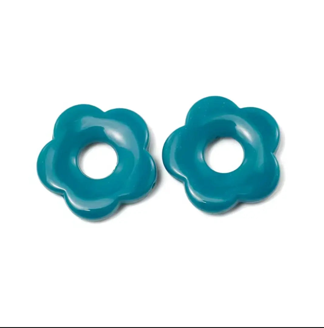 Boucles d'oreille avec grande fleurs en résine _ Interchangeables Les Gemmes de l'Ursuya
