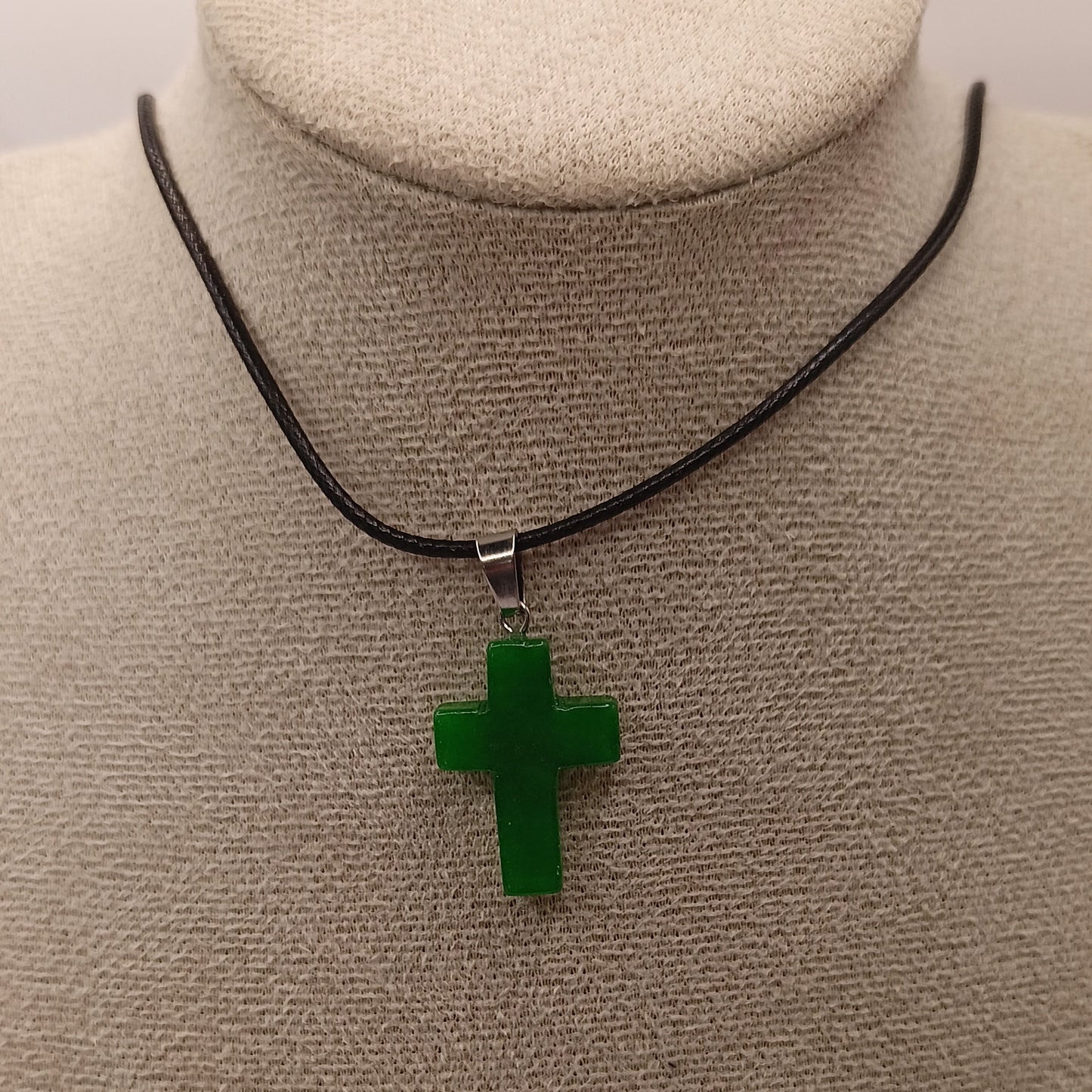 Pendentif Pierre Naturelle Aventurine Verte Croix Catholique