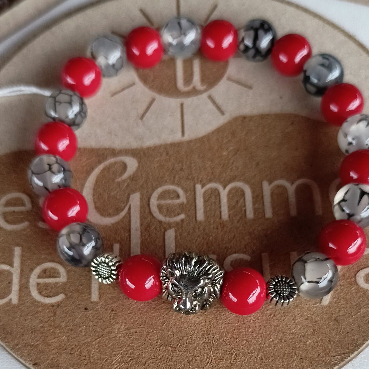 Bracelet en pierre naturelle corail fossile, perles de verre et Lion 🦁