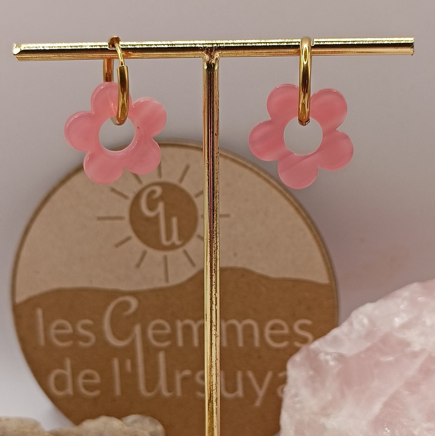 Boucles d'oreilles avec petites fleurs en résine _ Interchangeables Les Gemmes de l'Ursuya