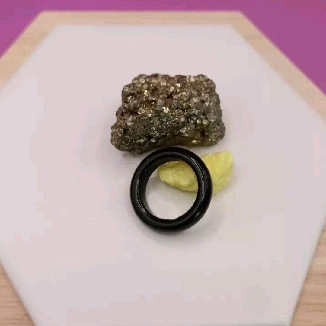 Bague Anneau En pierre naturelle Onxy Noir Les Gemmes de l'Ursuya