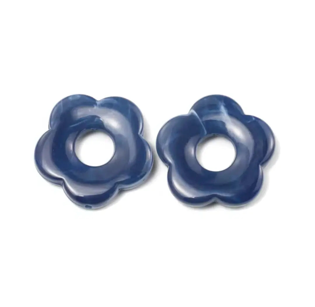 Boucles d'oreille avec grande fleurs en résine _ Interchangeables Les Gemmes de l'Ursuya