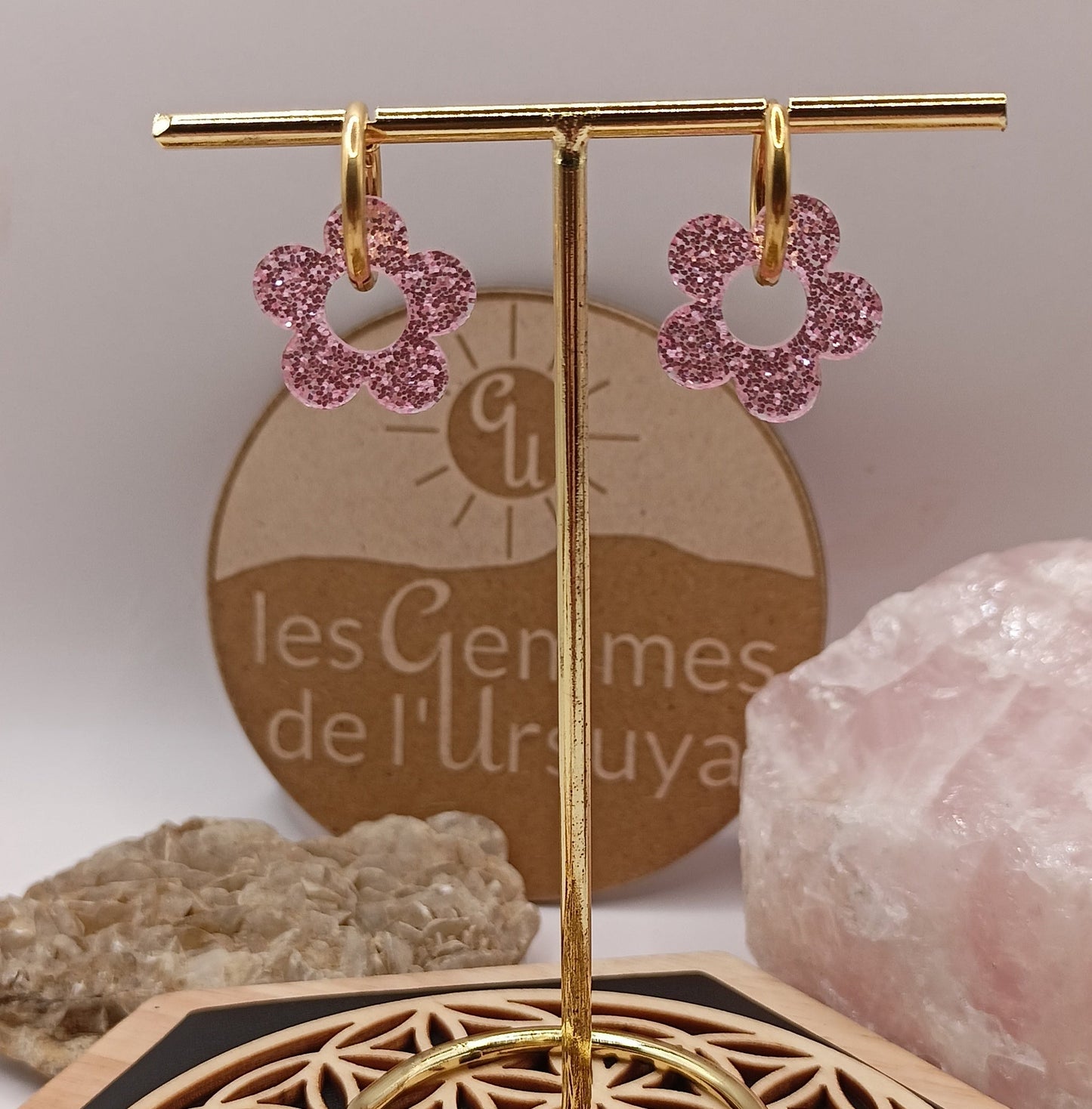 Boucles d'oreilles avec petites fleurs en résine _ Interchangeables Les Gemmes de l'Ursuya