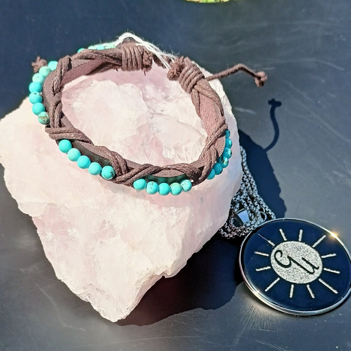 Bracelet Ajustable En Cuir Et Pierre Naturelle holwite teintée ~4mm