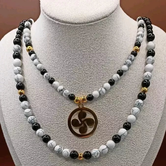 Parure Basque Lauburu Et Pierre Naturelle Holwite Et Onyx (B8-C6/8) Les Gemmes de l'Ursuya