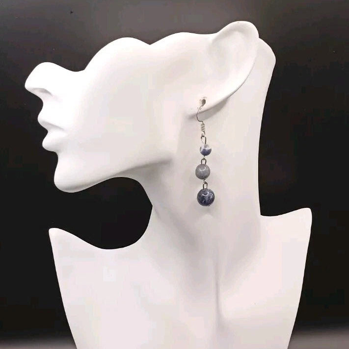Boucles d’oreilles pendantes en Sodalite bleu – 3 pierres naturelles + choix acier inoxydable ou argent Les Gemmes de l'Ursuya